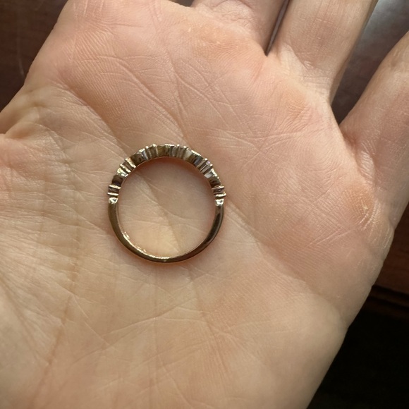 Rose Gold Diamond Ring - Picture 4 of 4